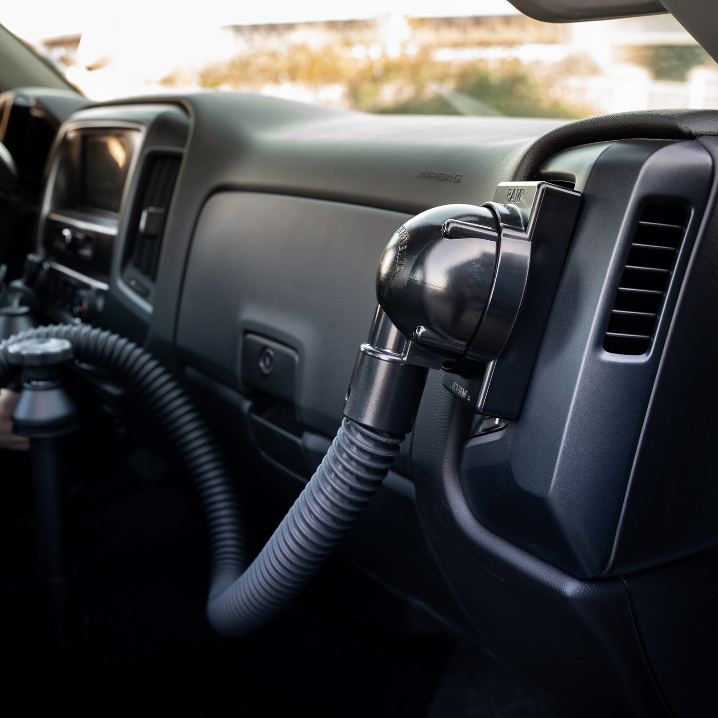 RAM® Vent-Temp™ with Back Dock Connection for Rectangular Vents (RAM-VENT1-RCT-50U)