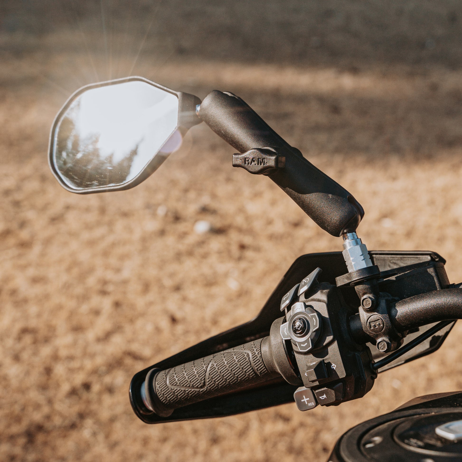 RAM® Tough-Mirror™ Left Mirror with Ball (RAM-B-465LU)