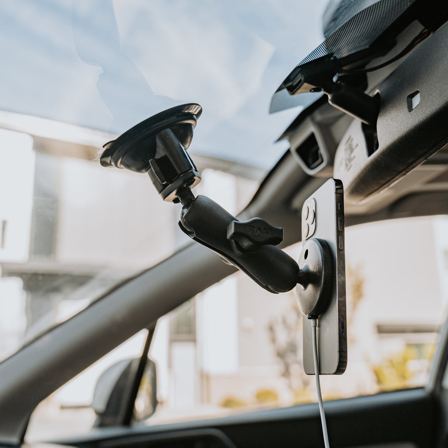 RAM® Twist-Lock™ Suction Cup Mount for Apple 15W MagSafe (RAM-B-166-AP-MAGU)